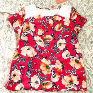 New “Wild honey” coral floral top size Large